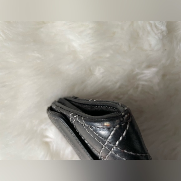 Marc Jacobs Quilted Wallet - Picture 7 of 9